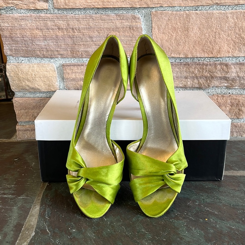 Nine West open toe satin pumps
